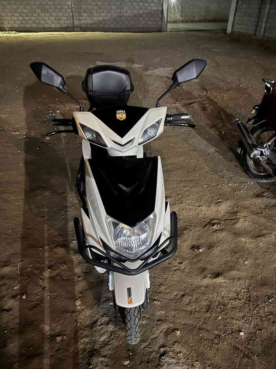 السلام عليكم
دراجه شحن للبيع بعدها جديده ما مستخدمه شي قليل السعر 850 وبيها مجال شي قليل
مكاني العبيدي  للاستفسار ***********
