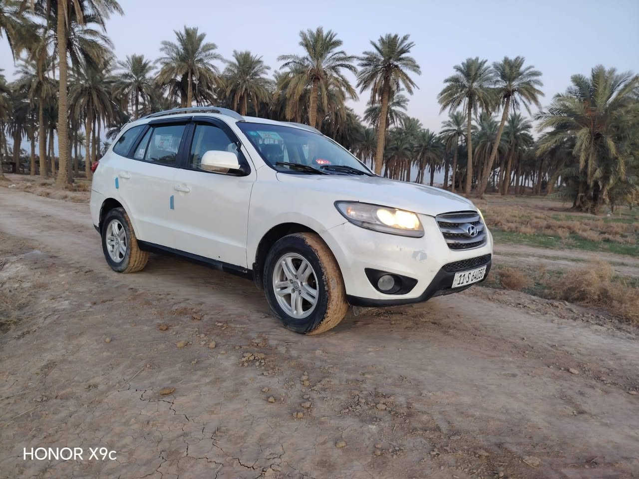 السلام عليكم هونداي سنتافي للبيع 2012 خليجي سته سلندر سبعه راكب ثلاث قطع تبريد انجماد كاميرا حساسات  خلفي كشنات جلد كشنات كهرباء  شاشه كبيره فور ويل داخل بيجي سياره جاهزه كير مكينه جدد تخم تاير جديد كهربائيات كلها شغال سياره جديده فول مو صفات رقم بغداد دولي بسمنه  السياره بيه تجيه ومصبوغه عام السعر 98بلاش بلاش بلاش ماكو هيج سعر بيع مستعجل مكان السياره حله رقم الهاتف ***********
