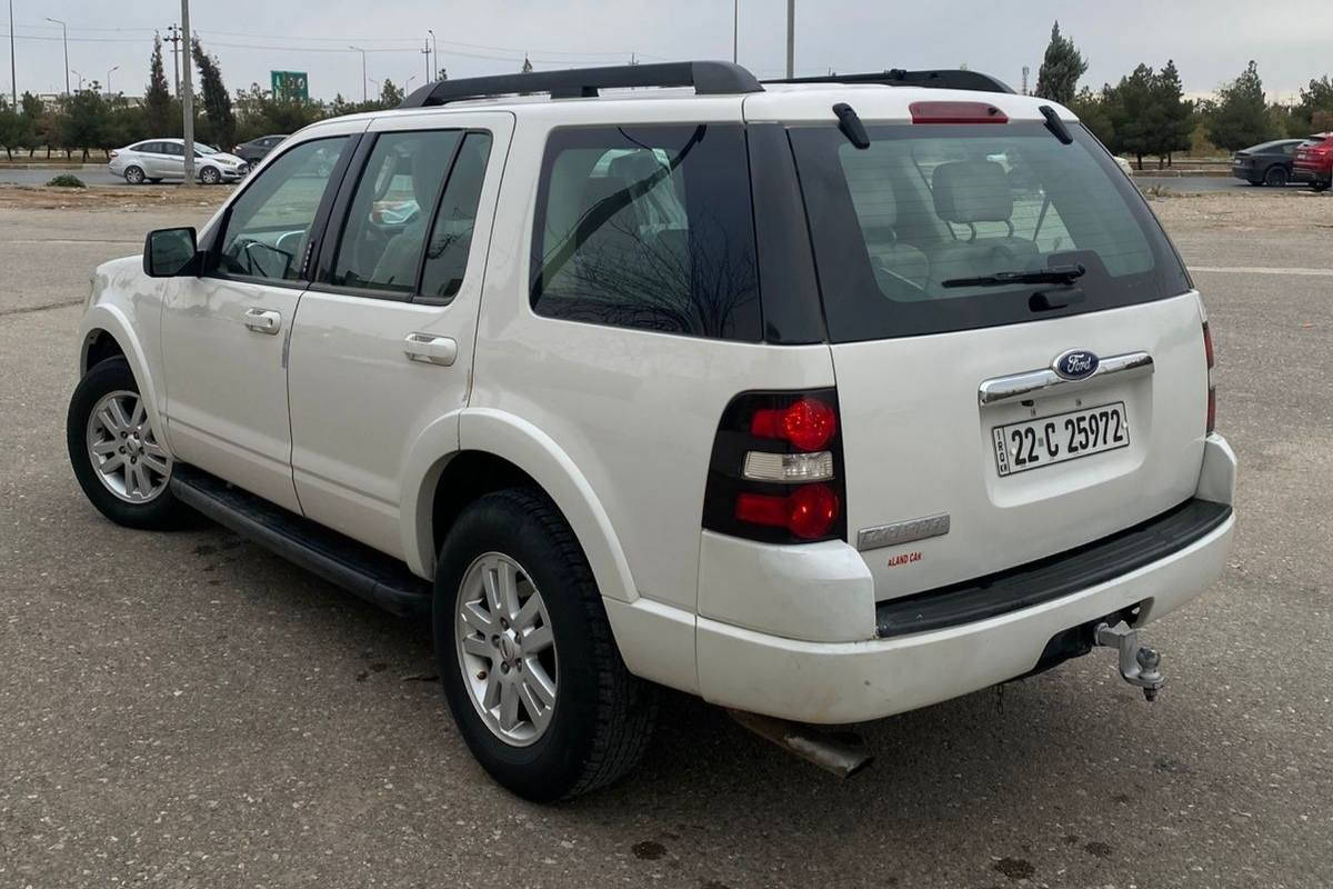 فۆڕد ئێکسپلۆر 2010 سفری شەریکەی نیڤا دانسقە 
81 هەزار کیلۆمەتر حەقیقی ڕۆشتووە 
تاقانەی عێراق 
فول مواسەفات 
سڵایت 
دەبڵ ئەکسل 
3 ڕیز کوشن 
کوشن جلد و کارەبا و هیتەر
کودی دەرگا 
لایت زینۆن 
سوکان ڤۆلیۆم
تبرید مەرکەزی 
بێ بۆیاخ بێ دەعم بێ لێدران 
تەنها دوو شوێنی بچووکی سارد هەیە 

سـعـر : لە کۆمێنت داوابکە ڕاستەوخۆ بۆت دێت 📥 

گێر و مەکیەنەی بەشەرت و ئەکسل بەشەرت 
تەقەو ڕەقەی بەشەرت 
هیچ کێشەیەکی تێدا نییە 

ژمارەی خاوەنەکەی 
***********
