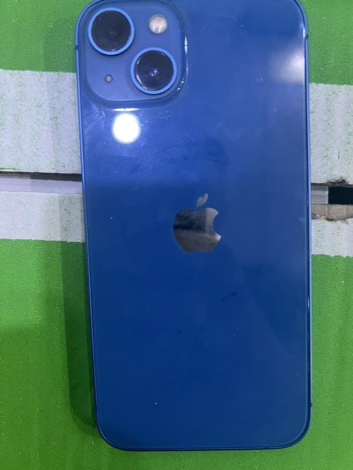13 Blue 128GB

🔹 اللون: أزرق
🔹 السعة: 128GB
🔹 صحة البطارية: 93%
🔹 نسخة أمريكية A2482
🔹 الجهاز نظيف جداً، خدوش استخدام بسيطة جداً
🔹 جميع الوظائف تعمل بكفاءة بدون أي مشاكل
🔹 مع الكيبل الأصل


**إذا كنت صاحب هذا الإعلان وتريد حذفه لأي سبب، رجاءا أرسل رسالة إلى الدعم الفني**