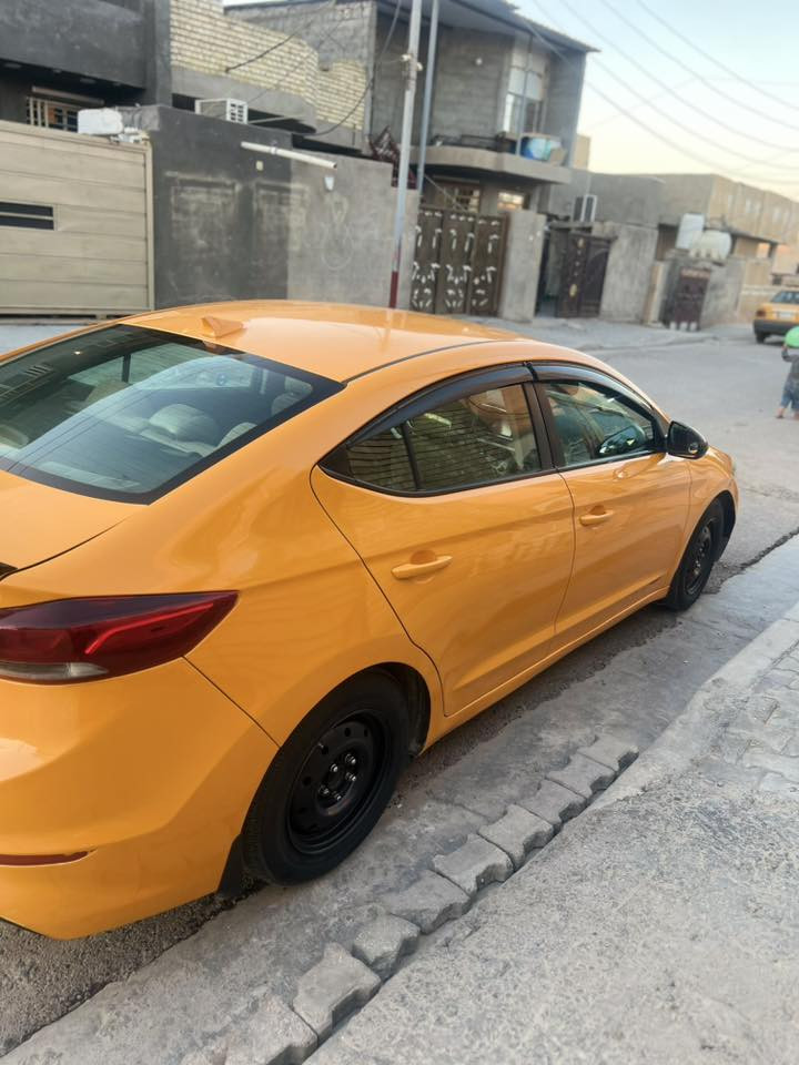 للبيع النترا 2017 وارد أمريكي ضربتها جاملغ خلفي ب امريكا وذني بلعراق السياره مكفوله كير ومكينه خير من الله لا تنقيص ولا تبخير هزه جديدة رقم جديد مصفره هيه وغرامات دينار ما عليها شاشه كاربلي كامره خلفيه تحكمات ستيرن مانع انزلاق 3 انظمه نورمال ايكو سبورت  للاستفسار ***********
