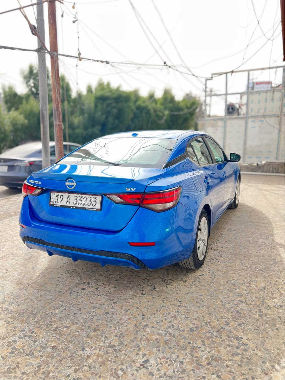 نيسان سنترا ياباني اصلي موديل 2024
السياره ماشيه 25 
رقم كربلاء مميز بسمي 
حادثه جداً خفيف اني المستورد وبيدي مصلحه 
فقط ربع الجنطه صبغ 
وبيه كلير من امريكا 
السياره جديده بمعنه الكلمه وبالعافيه على الياخذه 
السعر 155
مكان السياره كربلاء حي الحسين 
للاستفسار الاتصال 
***********
*********** كربلاء, العراق
