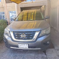 نيسان باثفندر وارد أمريكي موديل 2019 كلين تايتل لون رصاصي للبيع أو الم...