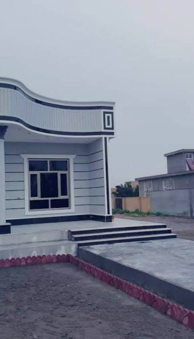 سلام عليكم يوجد لدينا تنضيف منازل⛪
 +تنضيف حدائق مع تلقيح وتشجير 🌴
رقم التواصل ***********
