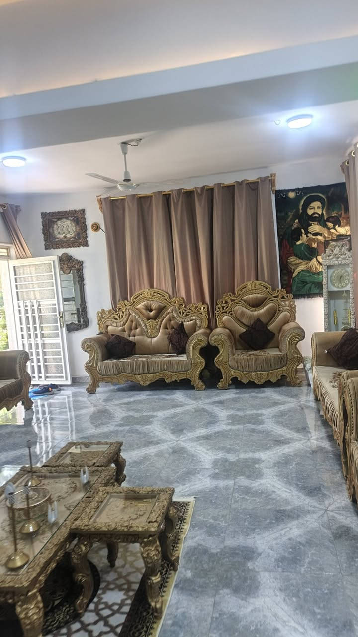 سلام عليكم قطعه ارض مساحة ٩٥٠ متر طابو ملك صرف
تحتوي على بيتين 
البيت الاول يحتوي على ٥غرف نوم 
استقبال ومطبخ
حمامات عدد ٣
البيت الثاني يحتوي على
٤غرف نوم 
استقبال ومطبخ وصالة
حمامات عدد ٢
ثاني قطعه عن الشارع العام
المداىن قرب جامع سيد علي
للاستفسار الاتصال على
***********
