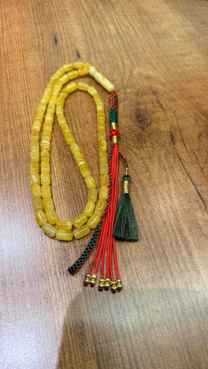 سلام عليكم ورحمة الله وبركاته
كهرب بولوني حر طبيعي الشاهد قطعه وحده 
الوزن:33g 
عدد الخرز:68 
لمعرفة التفاصيل واتساب
***********
