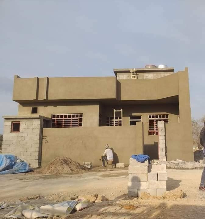 (﷽)سلام عليكم خلفة لبخ ونثر وترميم اسمنت فقط وصبغ واجهات تشميع وجرارة وسقل عمل واجهات سعر المتر السقل ٥الف شغل درجة أولى سعر الجرارة ٤الف شغل درجة أولى للاتصال *********** #أبوحسين مكاني بغداد المدائن
