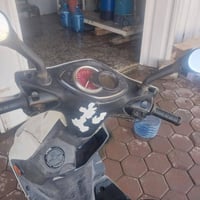 دراجه سكنس فحل نوزل  2004 كل شي على بلاد مامفتوحه كل نواقص مابيه جاهز ...