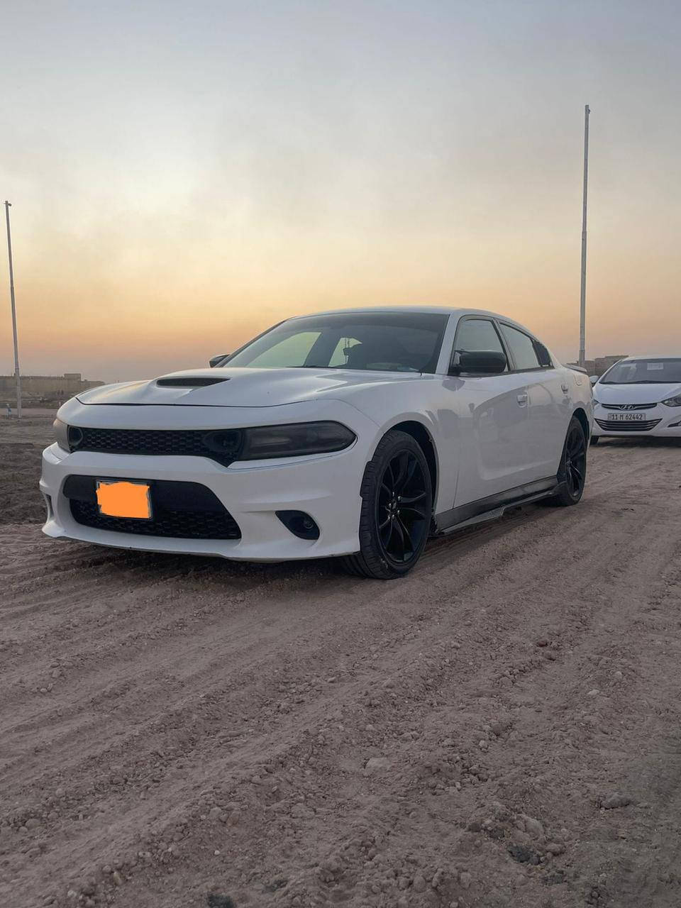 جارجر للبيع موديل 2015 متومة طبق الاصل مكينة 3600 محدثة اس ار تي بنيد وبجم وستيرن 
كصه وحده وشغل درجة اولى السيارة جديده بمعنى الكلمة شاشه جبيرة كأمر 
ماشيه 170
محرك گير حداديه تبريد كله شرط
تخم تاير جديد
ويلكب 2020 بلاكتول الاصلي
الارقام وسنوية إنكليزي الأصلية 
السعر 75 بيها مجال قليل 
***********
مكاني البصرة
