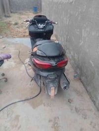 فورصه 0/8مكان بغداد الكماليه السعر 500اليحب يتصل 07809979626