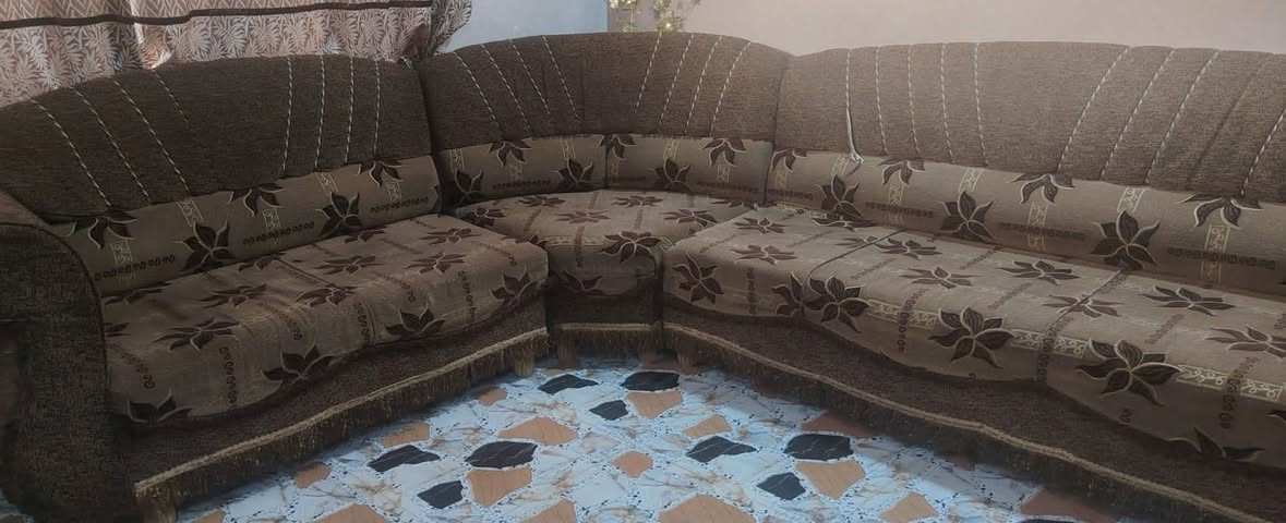 طخم ديوان عراقي خشب ثقيل  12 متر تقريباً
السعر ٣٥٠ بي مجال


**إذا كنت صاحب هذا الإعلان وتريد حذفه لأي سبب، رجاءا أرسل رسالة إلى الدعم الفني**