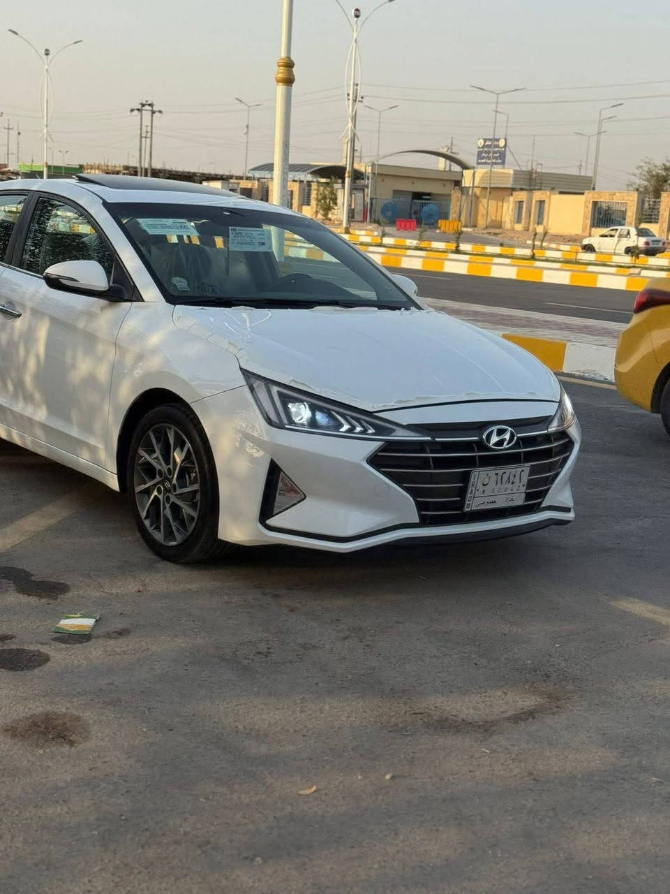 الانترا 2020 خليجي رقم بغداد
السياره جديده وكل نقص مابيها بيها كلير بلجاملغ الخلفي وبلبنيد السياره جاهزه وحلوه رقمها بغداد 
بعد الها شهر واحد وتصير حره مكانها ذي قار 
***********
