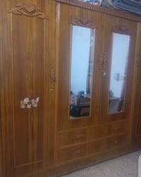 خزائن • أغراض شبه جديدة • ديكور منزلي