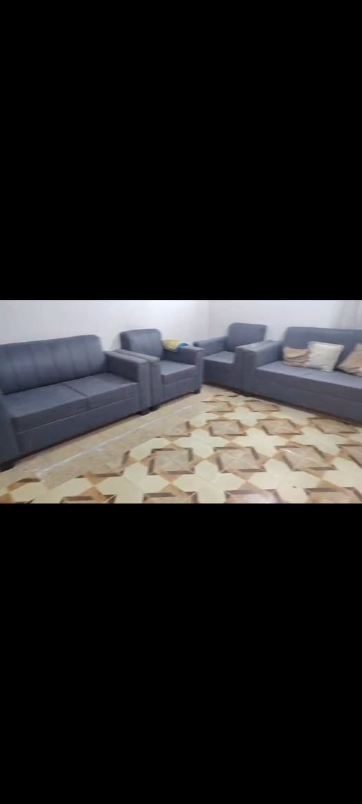 السلام عليكم تخم جديد للبيع شاشه حجم 55 فول مواصفات نت جديده للبيع السعر 300 بيهن مجال بسيط الاستفسار ع الرقم ***********
