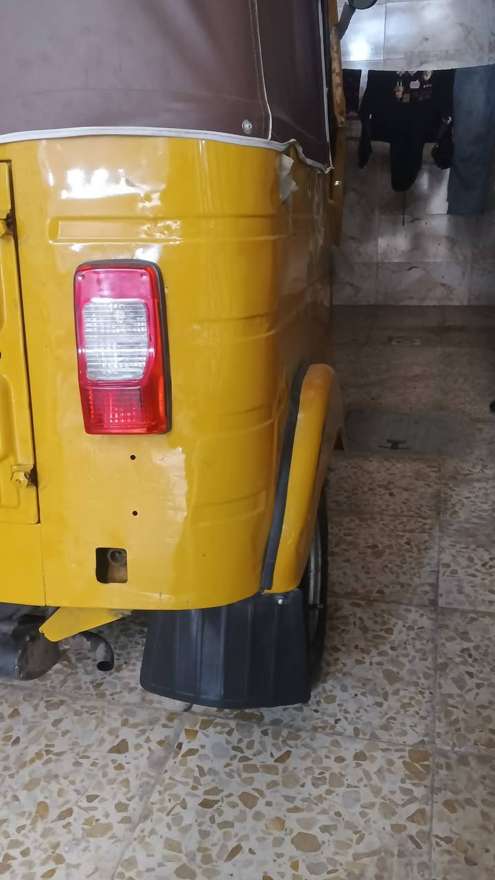 سلام عليكم تك تك موديل 2020 كدام عينك بيها بس كابريتر رقمي ***********
