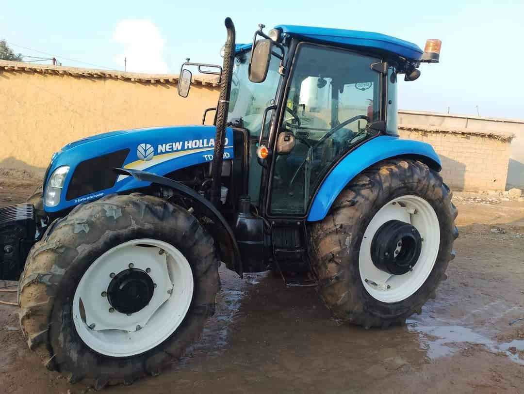 السلام عليكم للبيع تركتر نيهولند موديل 2013 كلشي شغال النوعيه ايطالي السعر اتصل عله الرقم *********** استفسار أكثر
