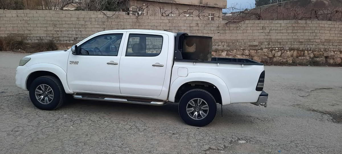 تۆیۆتا هایلۆکس 2014 بۆ فرۆشتن بۆ زانیاری زیاتر پەیوەندی بەم ژمارە تەلەفۆنەوە بکە *********** شقلاوة, أربيل
