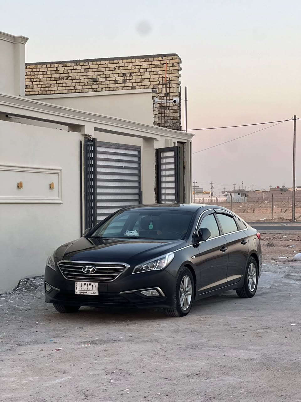 سوناتا 2017 كفاله عامه من كلشي ضربه صبغ من كلشي محرك 2000 دوش سياره بيها مواصفات هواي سياره ما متعوبه رقم بصره بأسمي سياره جاهزه من كلشي ما ناقصها اي شي سعر 145 وبيها مجال مكاني بصره حي بغداد ***********
