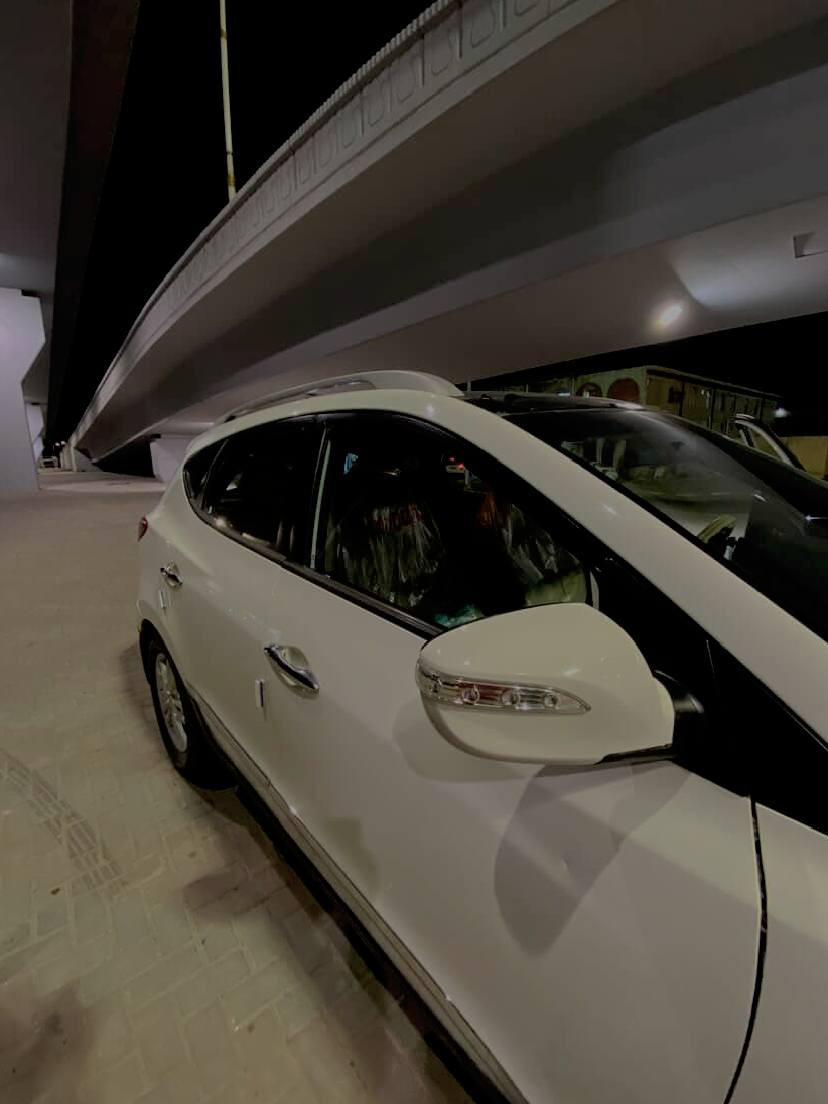 سلام عليكم توسان للبيع موديل 2011فول مواصفات شرط تبريد ثلج تدفئه نار سياره كامله سياره بسمي تحويل ثاني يوم السعر 150 ورقه وبيه مجال الموشراي لا يتعبني التصال *********** مكاني تكريت
