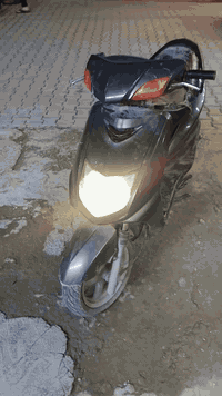 سلام عليكم سكنس نثيه كوري دراجه شغاله
ابيع كوم حديد سعر 350 وبيها مجال 
الاستفسار ***********
او خاص
