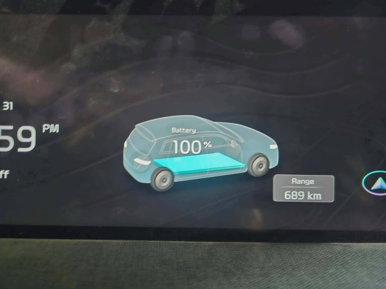 السلام عليكم
Kia ev6 2023 
كيا EV6 موديل 2023 كهربائية، بمحرك واحد، دفع خلفي، متوفرة للبيع.
السعر ١٥٥ ورقة لان مستعجل 

تحمل لوحات تسجيل بغداد.

قطعت مسافة 95,000 كيلومتر.

تتضمن مواصفات السيارة ما يلي:

*   نظام الدخول الذكي والتشغيل بالبصمة وعن بعد.
*   حساسات محيطية 360 درجة مع نظام النقطة العمياء.
*   نظام تبريد وتدفئة للمقاعد، وتكييف مناخي منفصل مع فتحات تبريد خلفية.
*   شاحن لاسلكي.
*   مقاعد أمامية كهربائية للسائق والراكب الأمامي.
*   كاميرا خلفية مع رادار لتجنب الاصطدام الأمامي والخلفي والجانبي.
*   مرايا جانبية قابلة للطي أوتوماتيكيًا مع إشارة ترحيب.
*   صندوق أمتعة كهربائي.

يصل مدى السيارة إلى حوالي 650 كيلومترًا بشحنة كاملة.

تم توضيح تفاصيل الحادث الذي تعرضت له السيارة بالصور وتقرير السونار.

السيارة كاملة المواصفات.

للاستفسار، يرجى الاتصال على الرقم: ***********.
