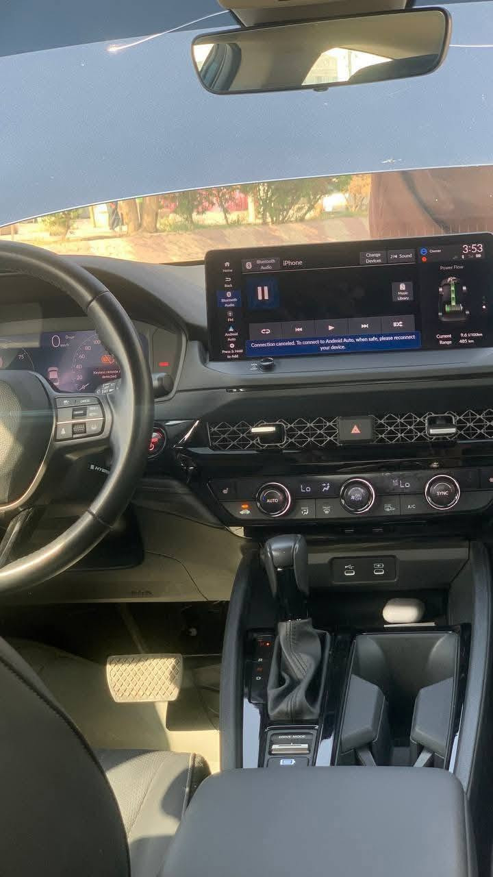 رقم بغداد
📍 بعقوبه – السياره كلش حلوه ونصبه

🚗 السيارة مواصفات حلوه و ضربە 
خفیفە و الصوره مال حادث بلمنشور
⸻

🔹 الموديل: 2023
🔹 الفئة: EXL 
🔹 المحرك: 2.0 لتر هايبرد تنفس طبيعي
 (بنزين + كهرباء)
🔹 ناقل الحركة: أوتوماتيك CVT
🔹 الدفع: أمامي
🔹 اللون الخارجي: نيلي غير محدد
🔹 الداخلية: جلد فاخر – تسخين المقاعد – تحكم كهربائي
🔹 الممشى: 46,000 كم قابل للزياده
🔹 الوارد: أمريكا 🇺🇸
📸 صور الضربة موجودة

⸻

✅ أهم المواصفات:
✔ شاشة كبيرة + كاميرا خلفية
✔ رادار + نظام مانع التصادم
✔ حساسات أمامية وخلفية
✔ فتحة سقف
✔ دخول ذكي + تشغيل بصمة
✔ مثبت سرعة ذكي (Adaptive Cruise Control)
✔ اربع انضمة قياده 
✔ نظام صوتي فاخر
✔ ستيرنغ تحكم كامل
✔ مقاعد جلد تسخين
✔  خزن ميموري 
✔ شاشه تدعم الكار بلي وابل كار بلي واندرويد اوتو
⸻
  

• السيارة ميكانيكياً ممتازة وجاهزة للاستخدام بدون أي مشاكل

⸻

📍 المكان: بعقوبه
 مراوس ب (التيما sr) 24 وفوك
بيع 195 
📞 للتواصل (اتصال أو واتساب): 
***********

🔥 سيارة اقتصادية، قوية،  مواصفات حلوه
