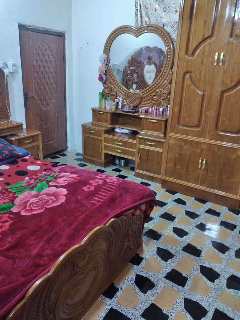 🏛علي شاكر الاماره للعقار 🏛

📍 مشتمل للبيع في الدبية الثانية قرب مدرسة الطلال 📍
~~~~~~~~~~~~~~~~~~~~~~~~~~~~~~
🔹المساحة 90 متر الوجة 6 م النزال 15 
🔹طابقين يتحتوي على 3 غرف 
🔹عرض شارع 12 م 
🔹خدمات كامله 
🔹السعر 70 وبي مجال  
…………………………………………………………
⚜️للاستفسار الاتصال على الارقام التالية :
📲***********📲 علي شاكر الاماره
📲***********📲
