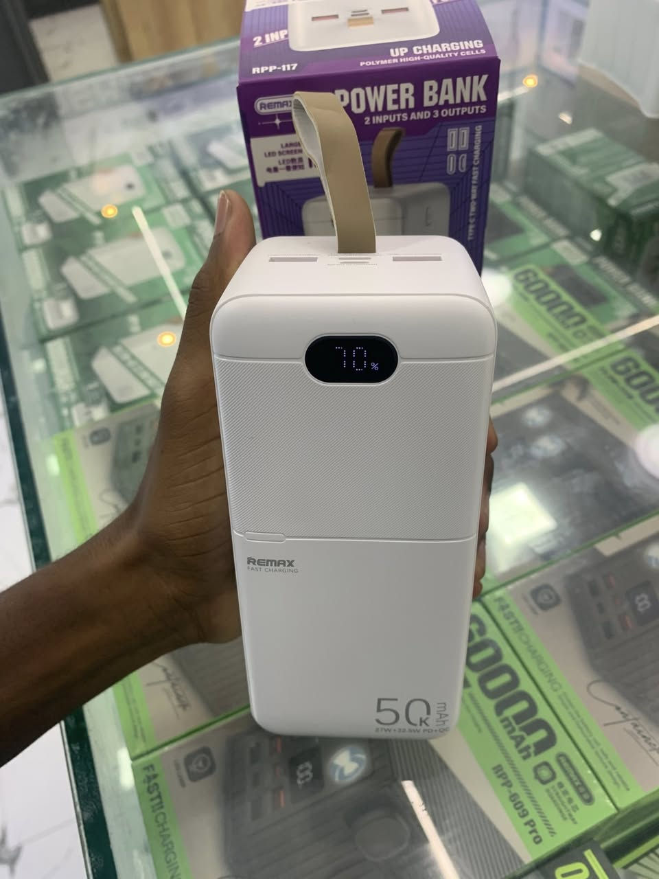 POWER BANK 50.000mAh🔋⚡️

وحش الطاقة الأصلي من REMAX
قوة تدوم… وأداء يفوق التوقعات 🔋⚡
باور بانك بجودة عالية وسعة قوية، مناسب للسفر، العمل، والدراسة.
للاستفسار والطلب عبر الواتساب :34 84 48 61


**إذا كنت صاحب هذا الإعلان وتريد حذفه لأي سبب، رجاءا أرسل رسالة إلى الدعم الفني**