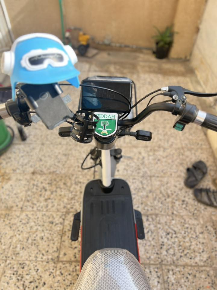 سلام عليكم للبيع دراجه شحن حجم 14 فول موصفات ملف 500 بطاريات جديد تخم تايرات دراجه جديده سعره 450 بي مجال عنواني ديالى خانقين رقم ***********
