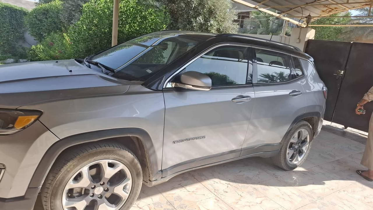 سلام عليكم جيب كمباس ٢٠٢٠ رقم بغداد بيهه بونيد وجاملق الأيمن  مكانه ديالى بعقوبه الاتصال  ***********
