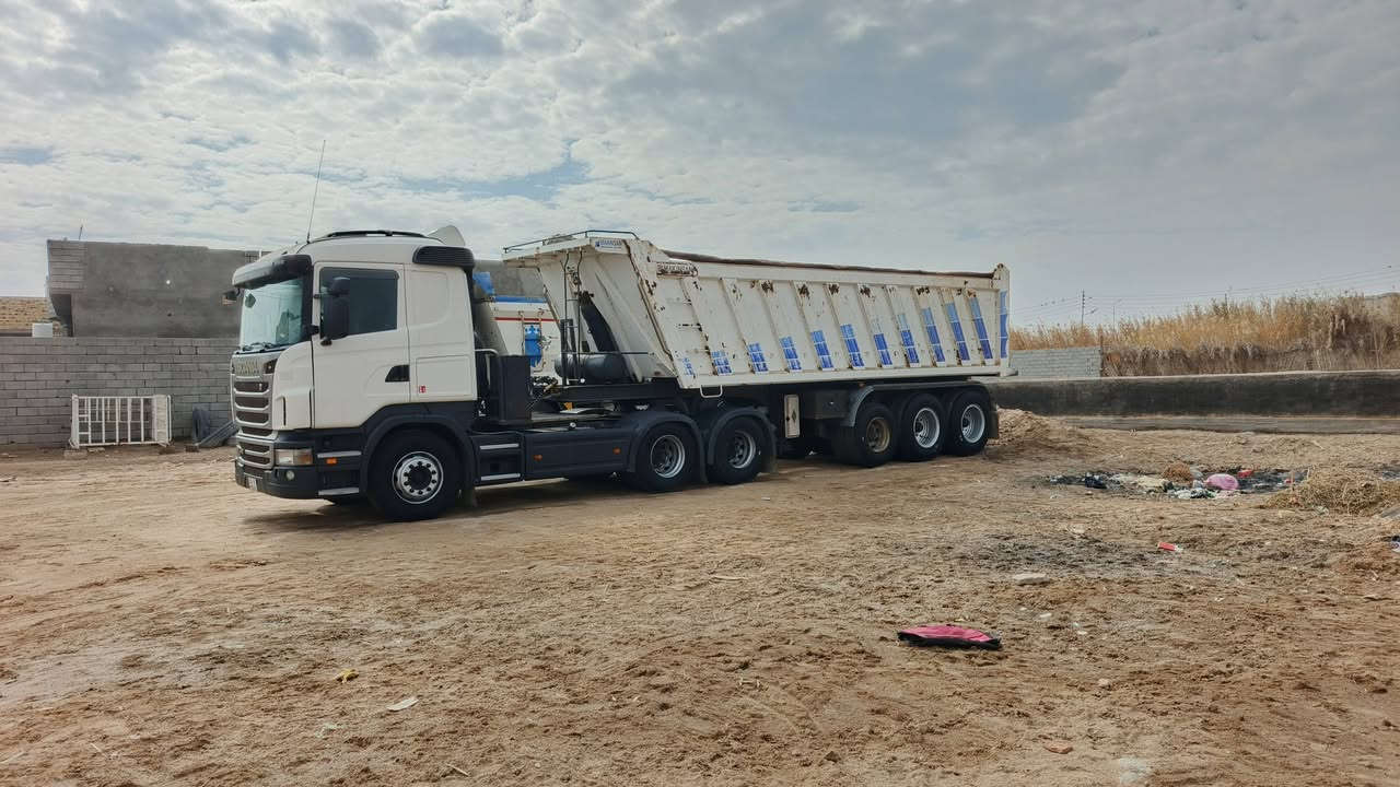 السلام عليكم سكانيه للبيع مديل 13 مكفوله راس وعربانه ذرعه33 متر تخم تاير رقم بصره بسمي المكان البصره ***********
