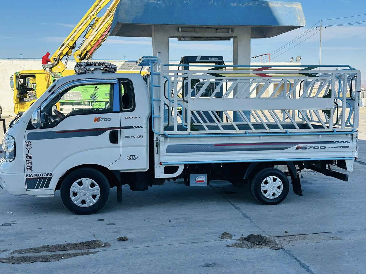 كيا حجم 2700 موديل 2012 محجال اربيل منافيس اصلي شرت غرامه وكاله شاصي مكينا اكسن كلو شرت سعر 75 ***********
