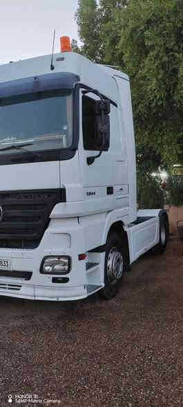 سلام عليكم
اكتروس 2006 حجم 1844 
رقم دهوك جديد راس رقم والصهريج رقم 
سنويات عظم عاج
تانكي 2013 حداده غسان
تخم تاير جاهزه للشغل تكيال جديد 
جي بي اس تصريح امني كلها كامله جاهزه 
سعر 415$
للستفسار
***********
