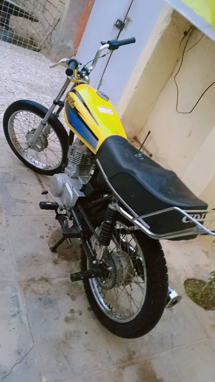 نامه جاهزه ما عايزه برغي مكينه مفتوحه مره وحده مكفوله من لدخان وصوت لدراجه صافيه وغراضها كله جديد مكاني دوانيه غماس ***********شراي تصل السعر 300وبيها مجال حك لجيه
