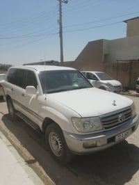 مونیکا 2001سنەوی هەموو نوییە سەیارەکە 1پارچەی بویاخە بی لیدان براوە وە...