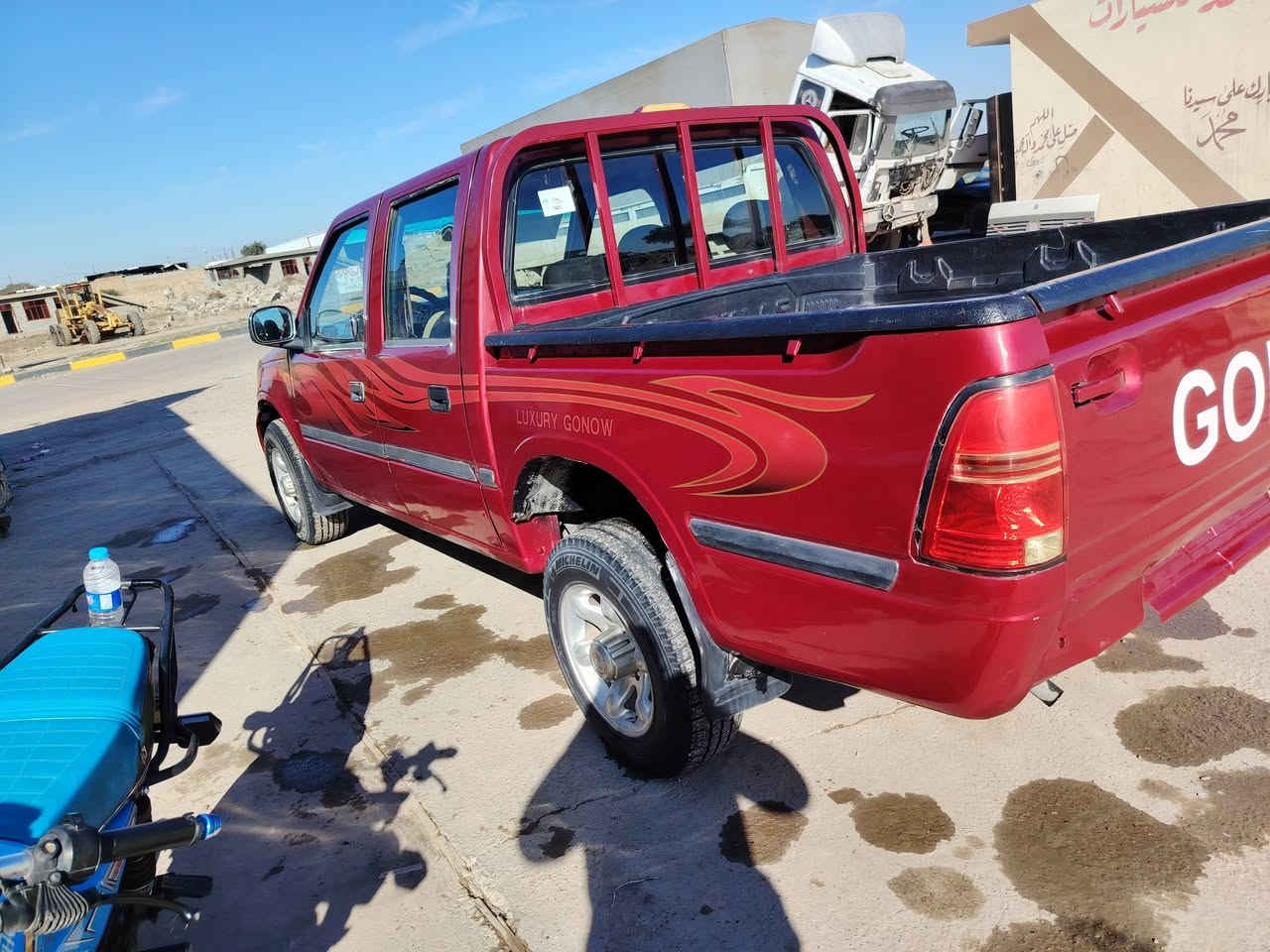 كنو  2009 رقم صلاح الدين
سنويه كارتونيه صفره صاحبها الشرعي موجود اسويلك وكاله  فقط     مابيها تحويل لان مابيها ضباره. 
مكينه بلاديه مكفوله 
كير اوتوماتيك مكفول 
تخم تاير  
صدر امامي وخلفي مضبوطات  
كهربائيات كلها شغاله 
غرفتها جديده  
بدون ضرر.      صبغ جماليه  

العنوان سامراء.    

***********
