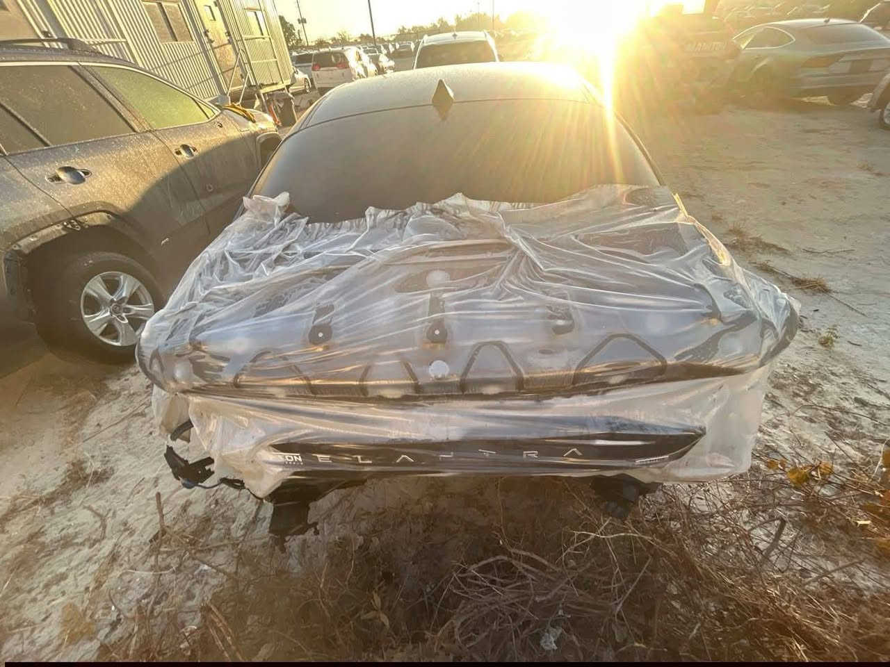 للبيع
‏النترا هايبرد 2024 

‏حادث فقط حوظ الصندوك راجع بارد وبيها رصعات ايضآ راجع بارد كما موضح بالصور

‏السيارة ليبل واحد 

‏كل غراضها اجت وياها يعني ماكو شي تجاري فقط الدعاميه 

‏بدون صبغ 

‏رقم بغداد بأسمي تحويل ثاني يوم 

‏فول مواصفات 1/1 limitid  اعلى فئه

‏ماشية ,22000كم وقابل للزيادة 

‏السعر
183 قفل 

‏للأستفسار

‏ ‪***********‬
