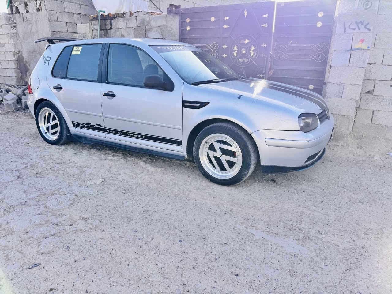 كولف نفخ
موديل 1999
كير عادي 
محرك 2000 
مصبوغه عام للجماليه 
مكانهه بغداد تقاطع النهروان
سعر  45 روقه
رقم تليفون ***********
