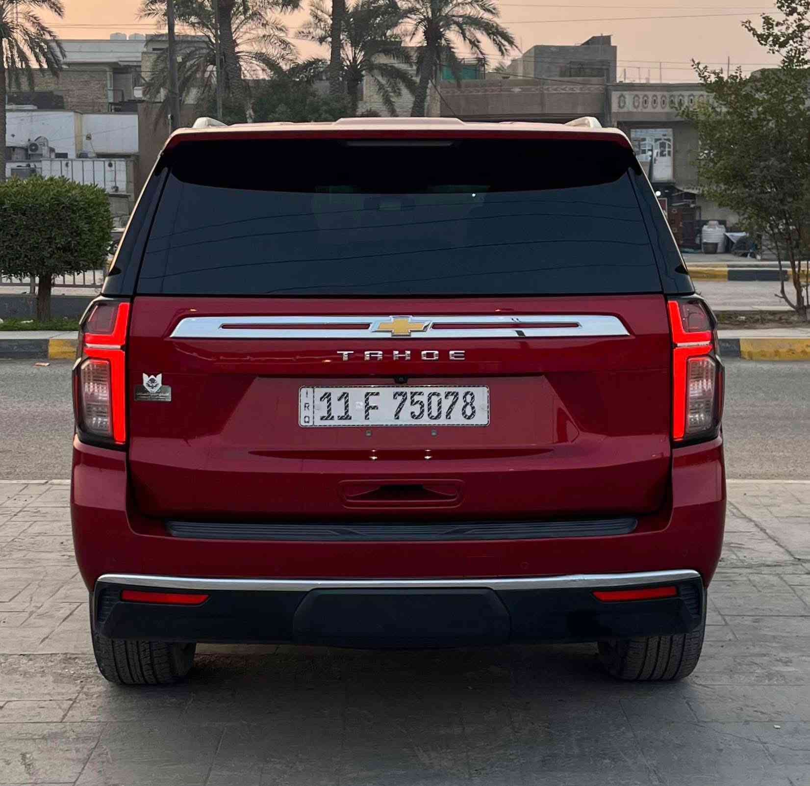 السلام عليكم 

شوفرليت تاهو 2021 LT فول مواصفات 

وارد امريكي صور الحادث مرفقة بل منشور 

رقم بغداد تحويل ثاني يوم 

المواصفات:بصمة-بصمة ابواب-تشغيل عن بعد

بانوراما-كامرات 360 درجة-رادارات 360 درجة 

حساس امامي-حساس خلفي-تحديد مسار-اطفاء ذاتي

كشنات جلد-كشنات الامامية كهرباء-ستيرن كهرباء

كشنات الامامية تدفئة-كشنات خلفية تدفئة-ستيرن تدفئة

تبريد مركزي-محرك 8 سلندر 5.3-7 راكب-دوس جانبية

ويل كب بريمير-LED امامي-لايت زنون-اشاير بل مري

جنطة كهرباء-شاشة كبيرة-كامرة دوارة-فول تحكم ستيرن

شحن واير ليس-ابل كار بلي-بلوتوث-AUX-ABS

مكان السيارة بغداد الدولعي 

للتواصل والاستفسار على الارقام التالية
***********
***********
