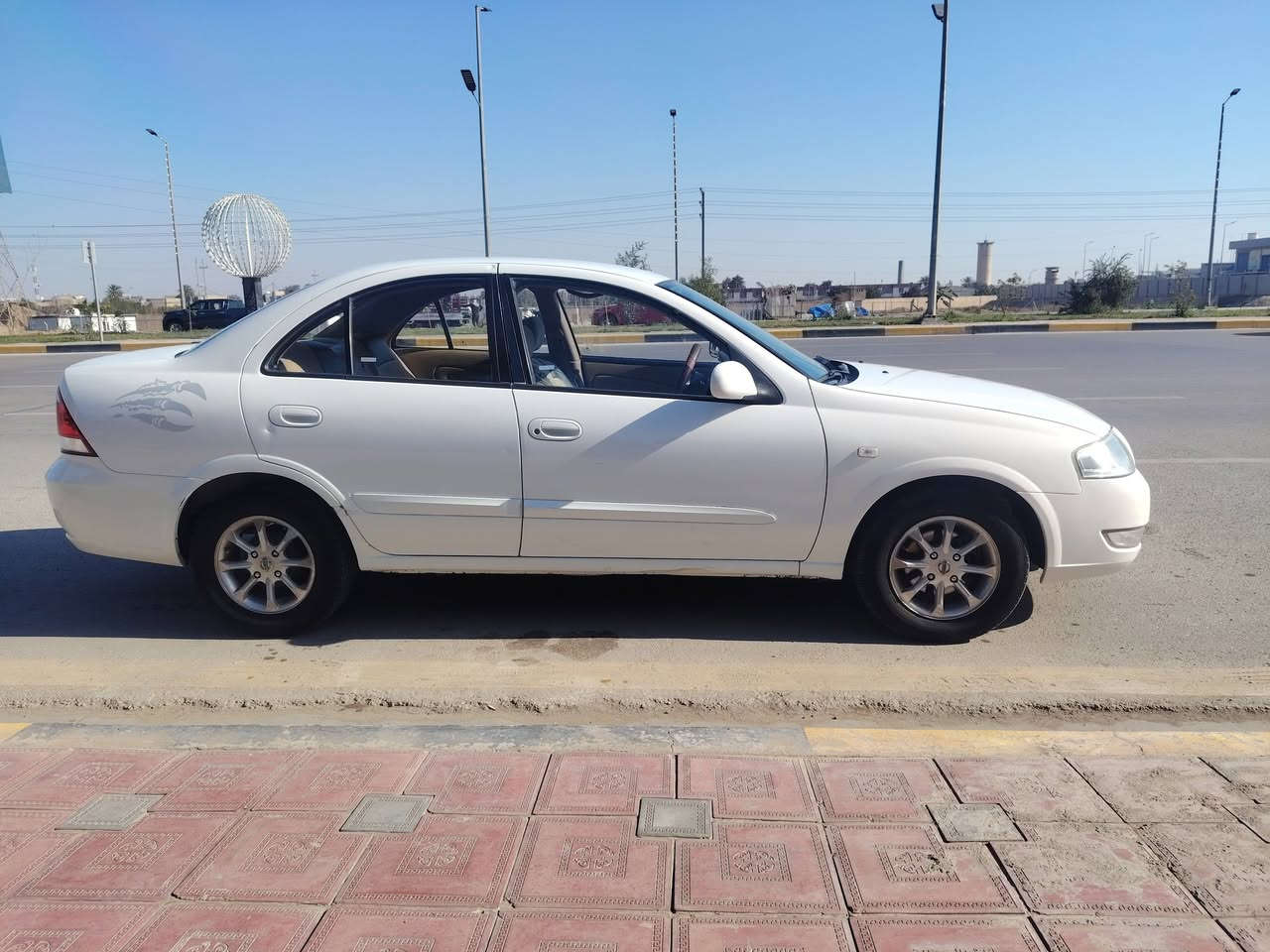 نيسان سني كوري
موديل 2012 
باسمي رقم واسط
محرك 1600 
بيها قطعة وحدة صبغ (السونار بالصور) 
محرك وكير وكمبريسر وداينمو وباتري مكفول كله جديد شادهن على ايدي
السيارة كلش نظيفة ومال جناي
السعر 110 وبي مجال للشراي 
مكان السيارة واسط / الكوت
هذا رقمي اتصل واني بالخدمة للشراي 
***********
