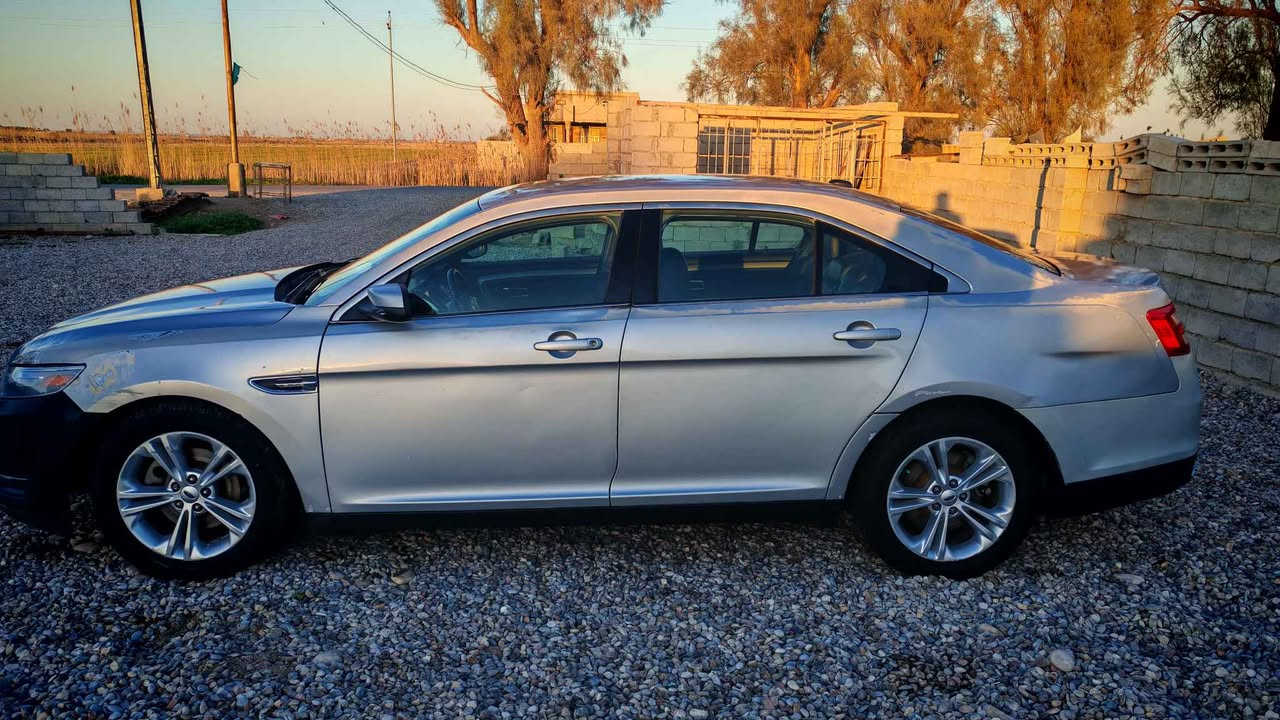 فورد تورس
موديل 2013
مصبوغة حزام وجاردة مثل ما واضح بالصور
السعر 75 وبيهة مجال للشراي
رقم الهاتف ***********
و مو شراي لا يتصل الخالص, ديالى
