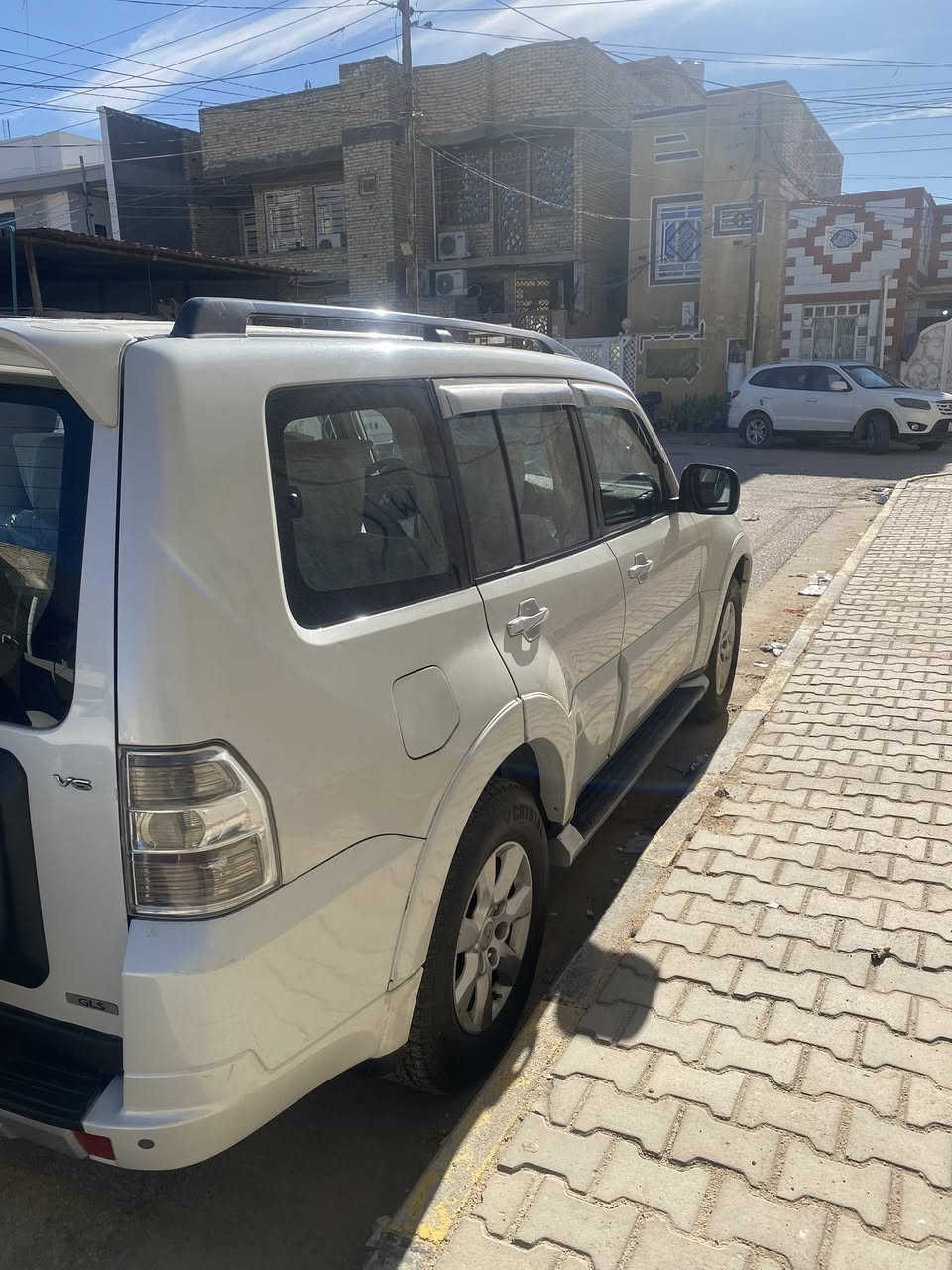 سلام عليكم باجيرو ٢٠١٠ فول مواصفات السياره مكفوله كفاله عامه اي نقص مابيها رقم بغداد 
مكاني كربلاء السعر ١٤٢ 
***********
