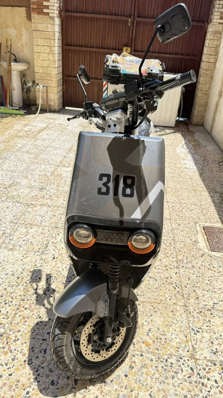 السلام عليكم هذا الماطور 318 نظيفففف نسبة 95٪؜ ملف2000 السرعة الحقيقي 70
البطاريات ستة دبل وتكون فيها نظام البك الضوء مالها تكون عالي وناصي والخلاط يمين ويسار وبيها 4نمر السعر 600وبيها مجال لطيب


**إذا كنت صاحب هذا الإعلان وتريد حذفه لأي سبب، رجاءا أرسل رسالة إلى الدعم الفني**