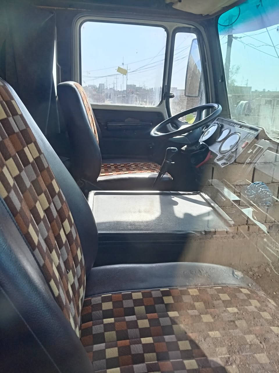 سلام عليكم للبيع البي مديل 1986 مكينه 28 محسن ستندر كير 160 شاصي مكفول باج بطن سياره
مربوطه قلاب 3 لوحات العنوان ميسان ***********
