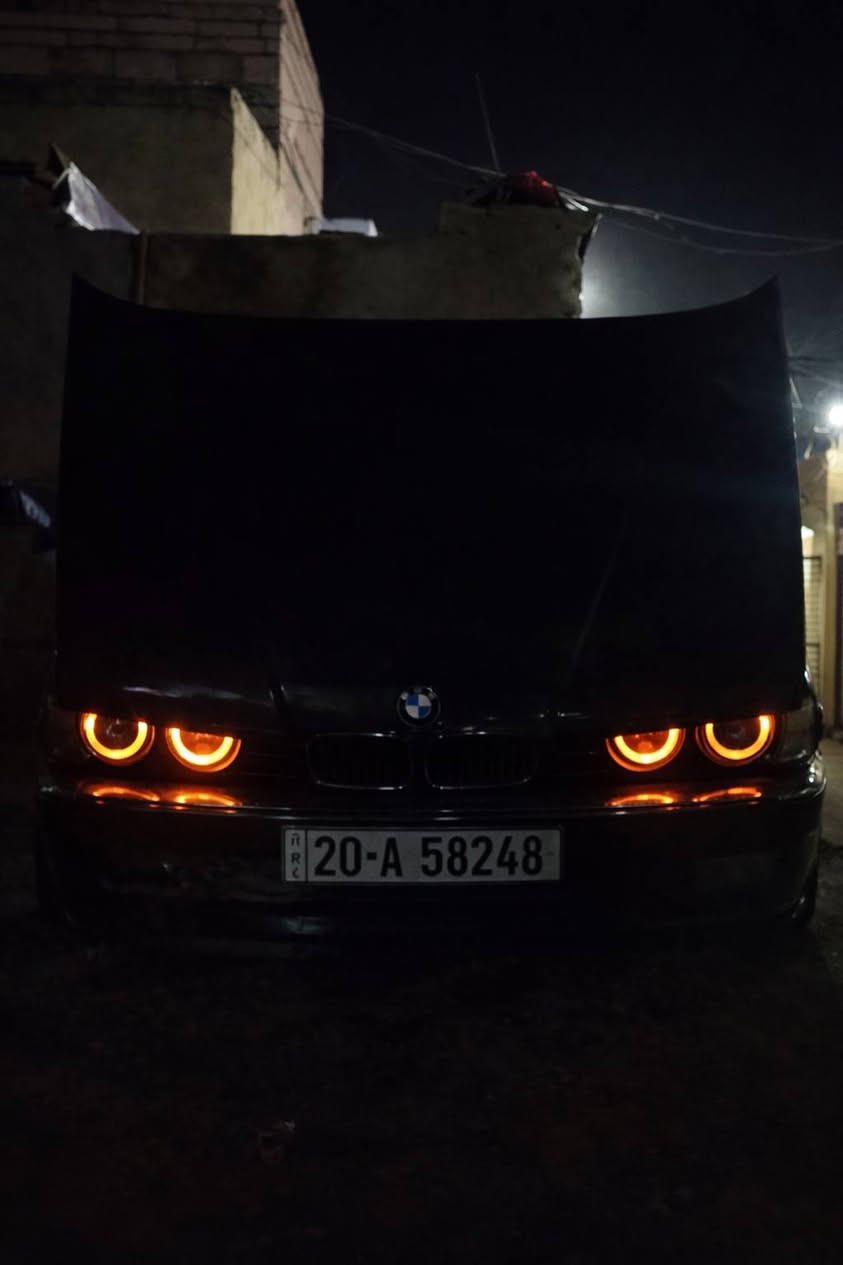 سلام عليكم BMW 735 كير عادي سياره بسمي رقم انكليزي مكينه كير عشرط غرفته حلوه مديل 1991 حداديه تعبانه وبيه نقوصات بسيطه السعر ( 30 )  مكانه نجف ***********
