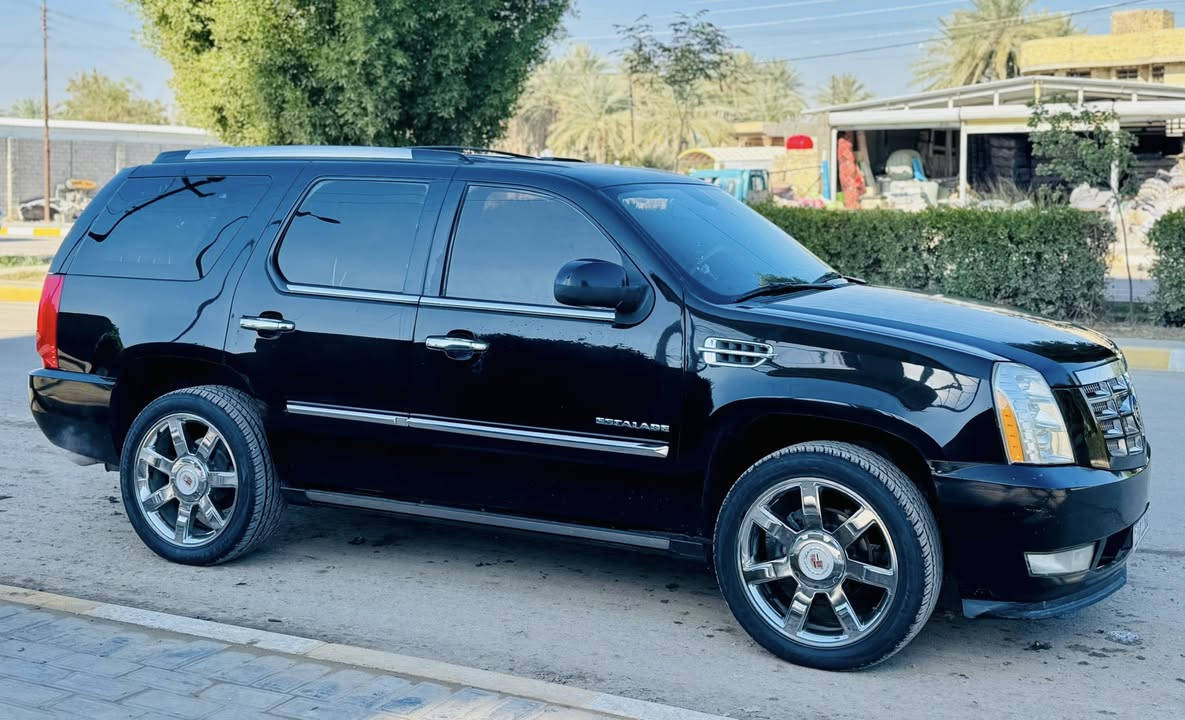 كدلاك 2014 خليجي كفاله عامه !!
فول مواصفات دوس كهرباء جنطه كهرباء وباقي المواصفات 
جديده كلش مال جناي وبسمي بيع او مراوس السعر 247$ 
ماتصرف الف عليها وسعرها مناسب مقارنة بخواتها 
للاستفسار *********** او ***********
