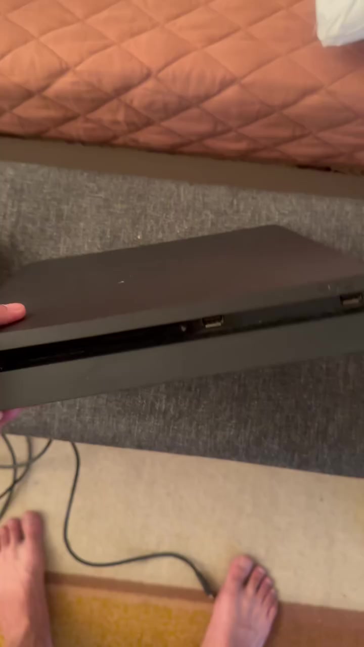 سلام عليكم رمضان كريم بلي 4 سلم اولاين نضافته مثل ماموضح بلفيديو الجهاز ما مفتوح ولا رايح صيانه ابد اريد اراوسه بـ 4 مهكر


**إذا كنت صاحب هذا الإعلان وتريد حذفه لأي سبب، رجاءا أرسل رسالة إلى الدعم الفني**