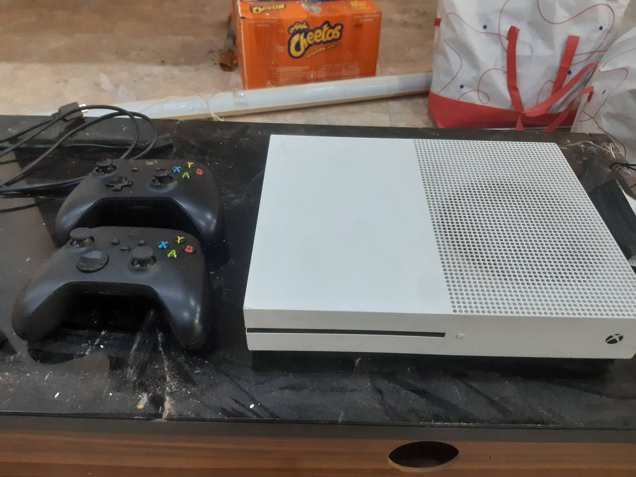 Xbox one s
للبيع مع يدا ثانيه سيريس اكس وبطاريات شحن 
وقرص كول اوف دوتي 
١٦٠ الف


**إذا كنت صاحب هذا الإعلان وتريد حذفه لأي سبب، رجاءا أرسل رسالة إلى الدعم الفني**