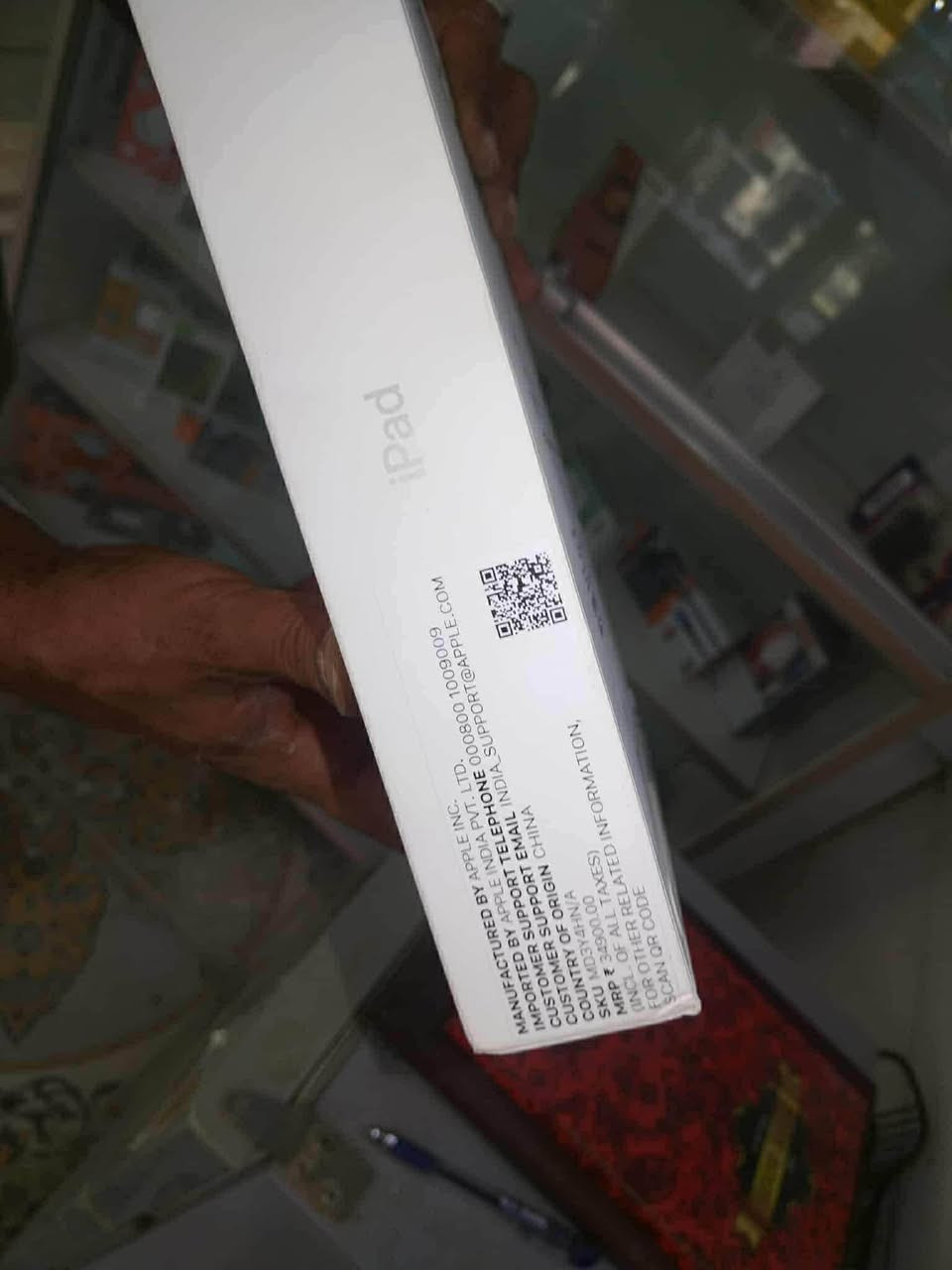 ايباد للبيع a16 بطاريه 99. ذاكرى128 السعر خاص ***********
