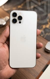 آيفون 12 برو • ٢٥٦ • بطارية ٩٦٪